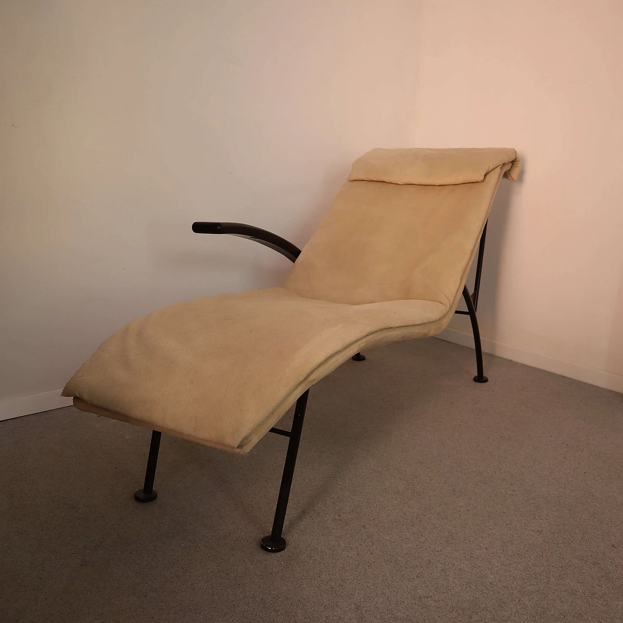 Chaise longue in alcantara e metallo, anni '80 1