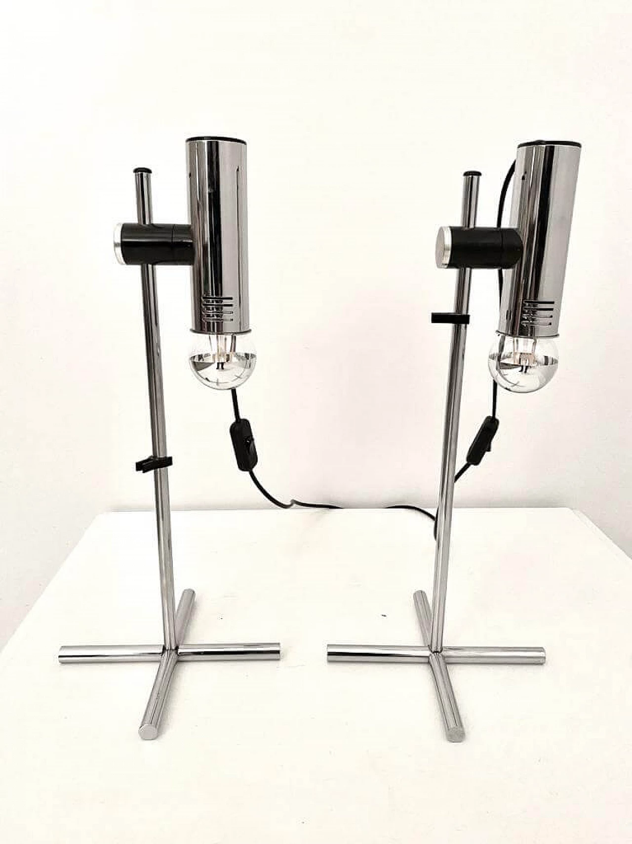 Pair of chromed steel table lamps by Targetti Sankey, 1970s 6