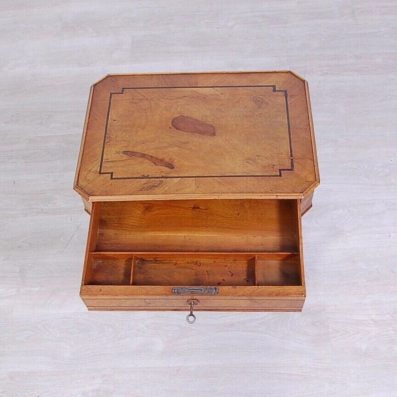 Walnut and walnut-root work side table with inlays, late 19th century 6