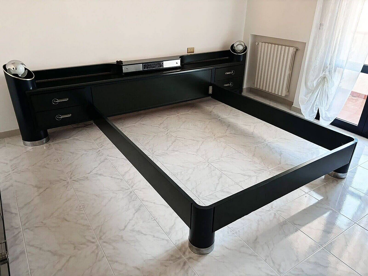 Wood and steel bed attributable to Vittorio Introini for Saporiti Italia, late 20th century 7