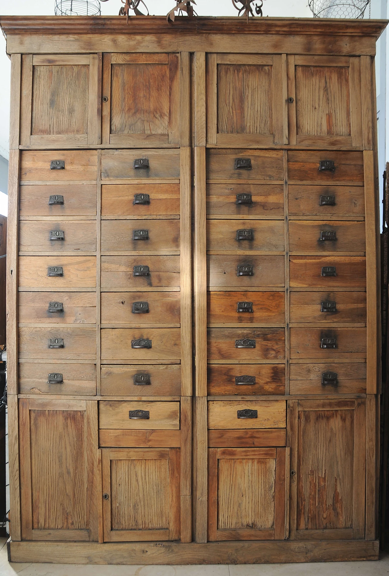 Liberty style oak storage chest of drawers, 1930s 1