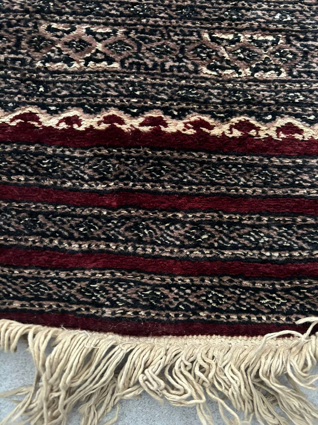 Bukara Pakistani carpet in pure wool, 1980s 1