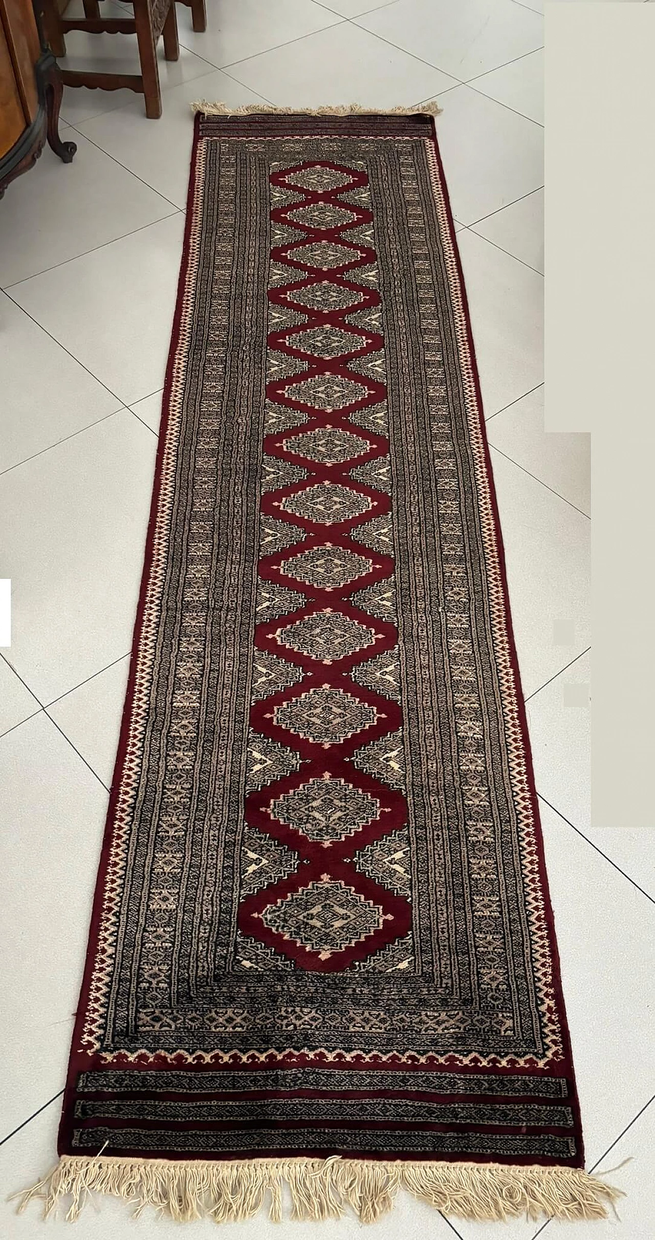 Bukara Pakistani carpet in pure wool, 1980s 3
