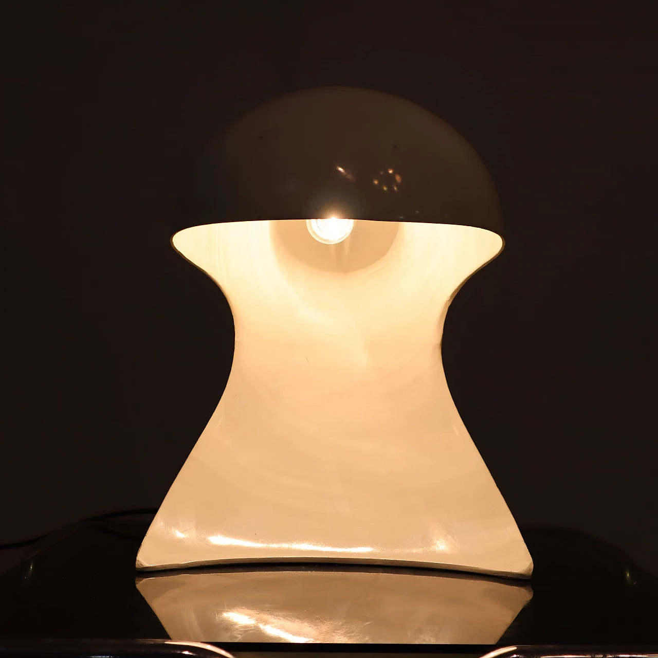 Lampada da tavolo Dania di Dario Tognon e Studio Celli per Artemide, anni '70 4