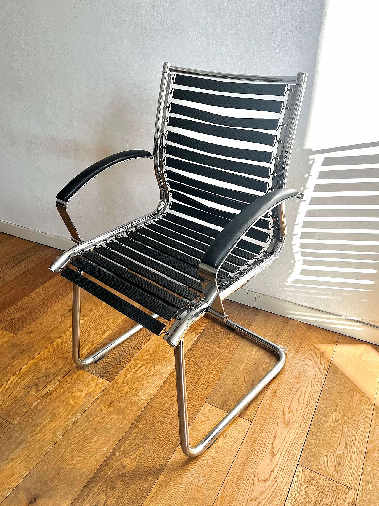 5 Cantilever chairs with tubular stainless steel structure, 1980s 7