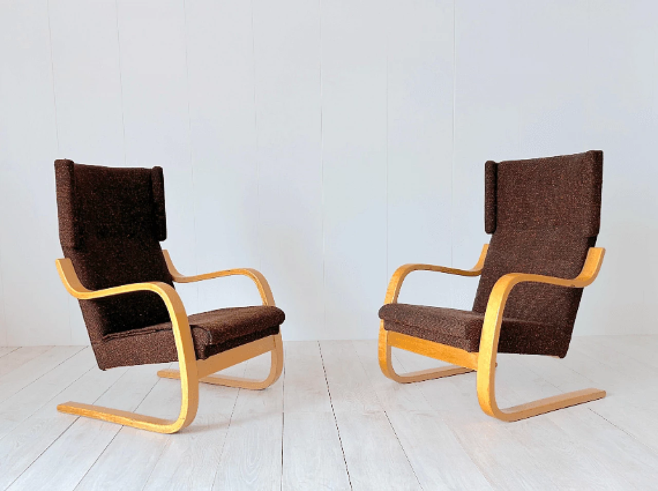 Pair of Wingback 401 armchairs by Alvar Aalto for Artek, 1970s 1