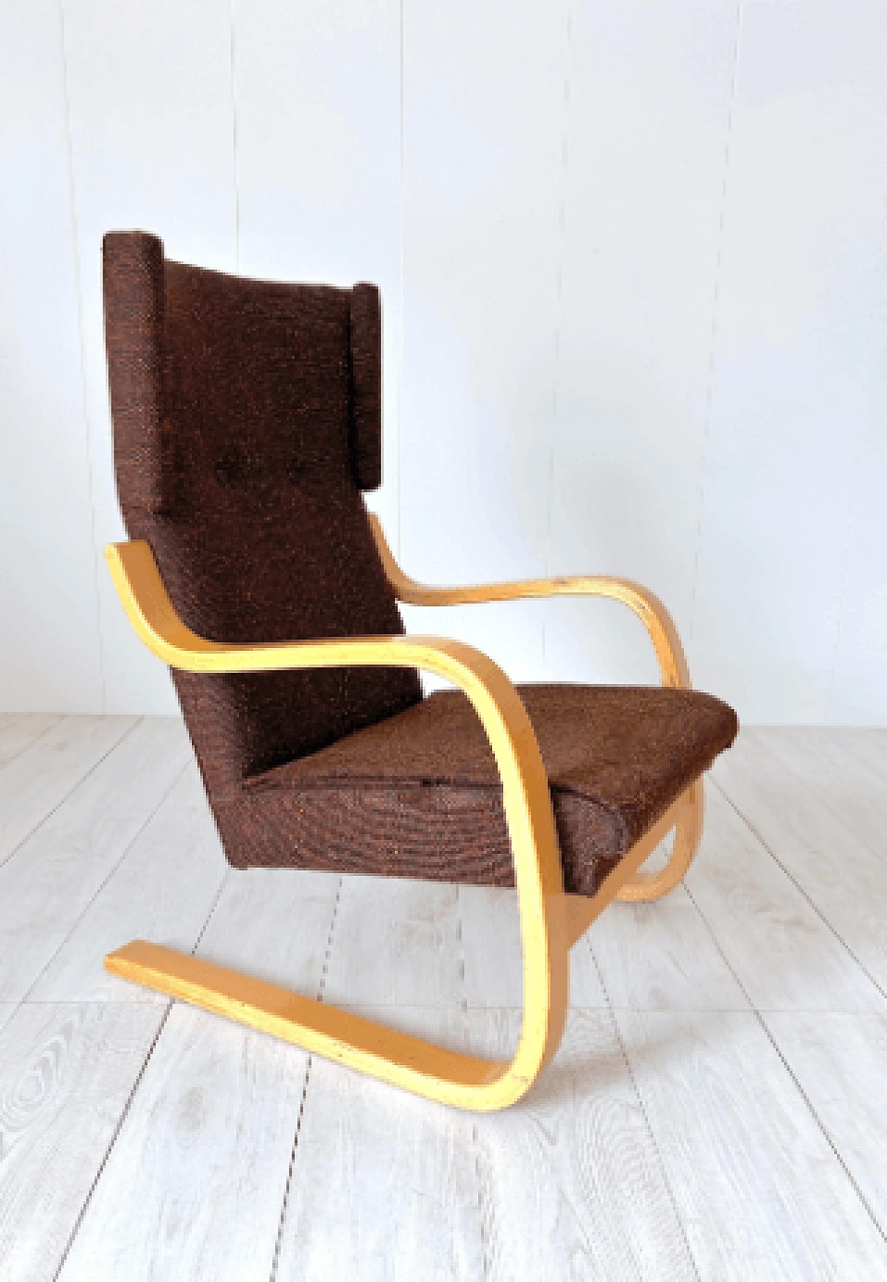 Pair of Wingback 401 armchairs by Alvar Aalto for Artek, 1970s 3