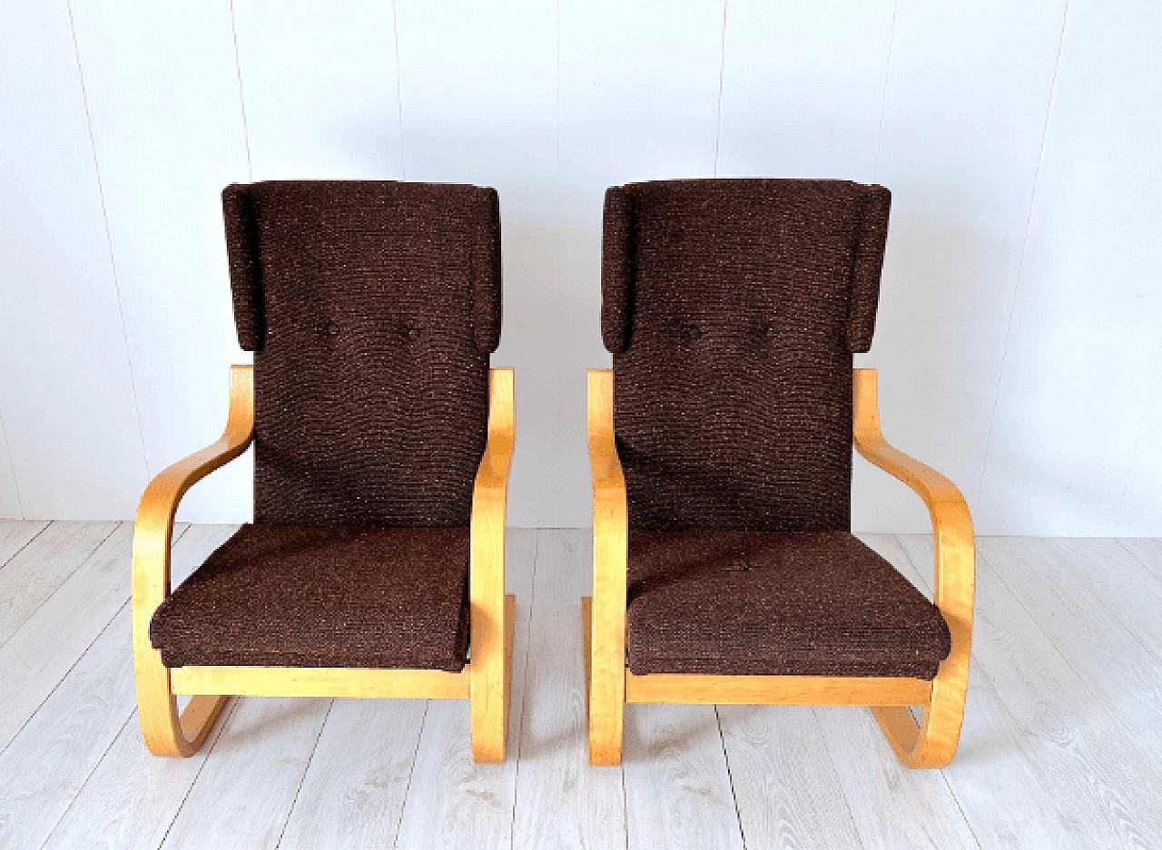 Pair of Wingback 401 armchairs by Alvar Aalto for Artek, 1970s 5