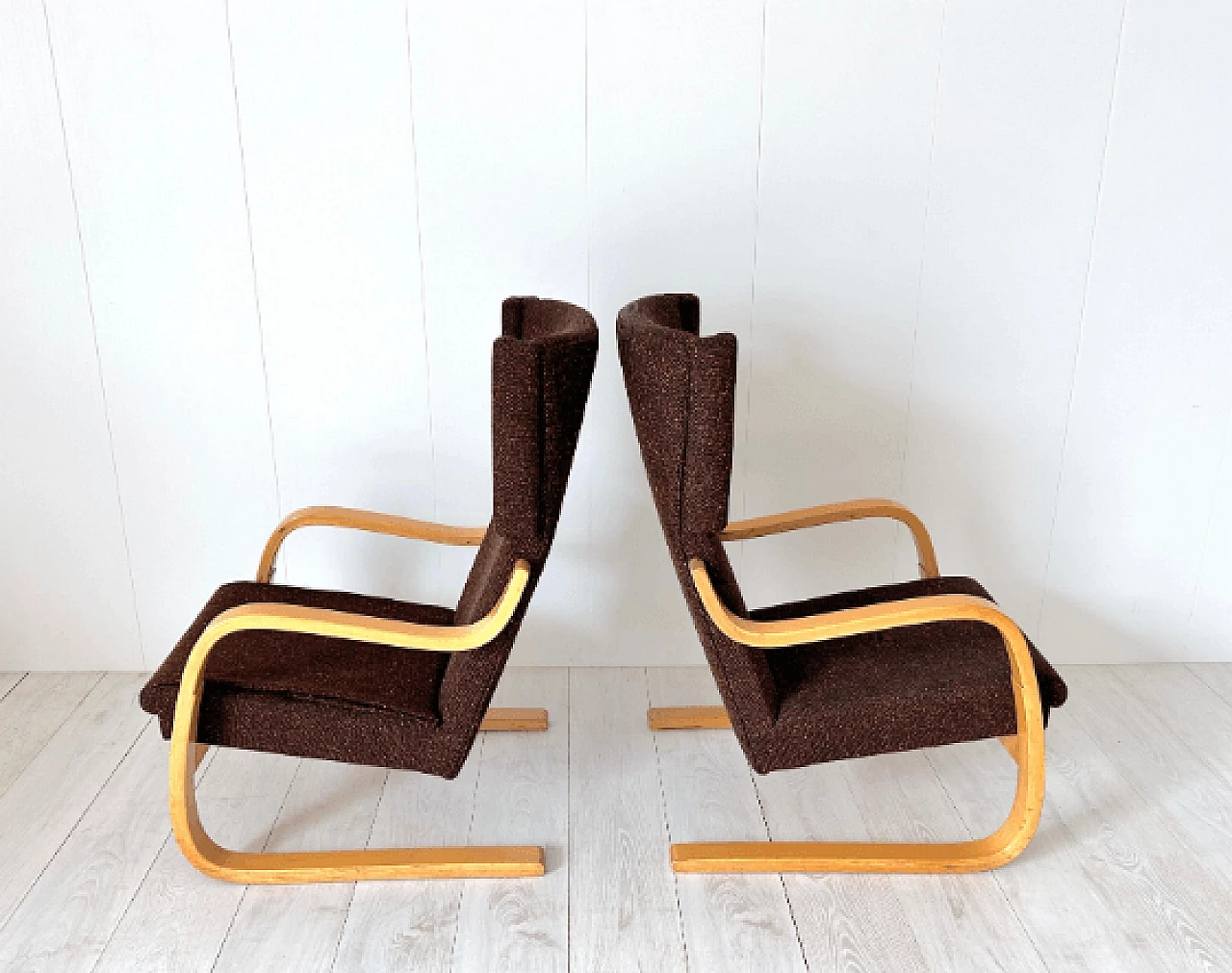 Pair of Wingback 401 armchairs by Alvar Aalto for Artek, 1970s 8