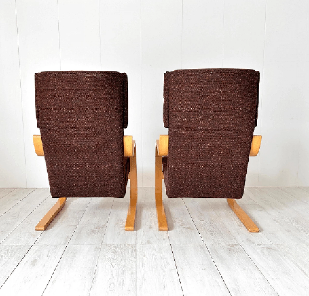 Pair of Wingback 401 armchairs by Alvar Aalto for Artek, 1970s 9