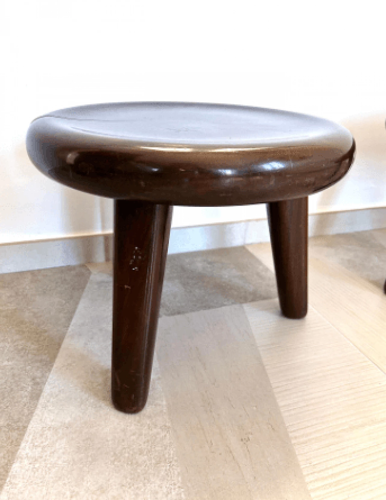 Pair of wood stools attributed to Vittorio Valabrega, 1940s 14