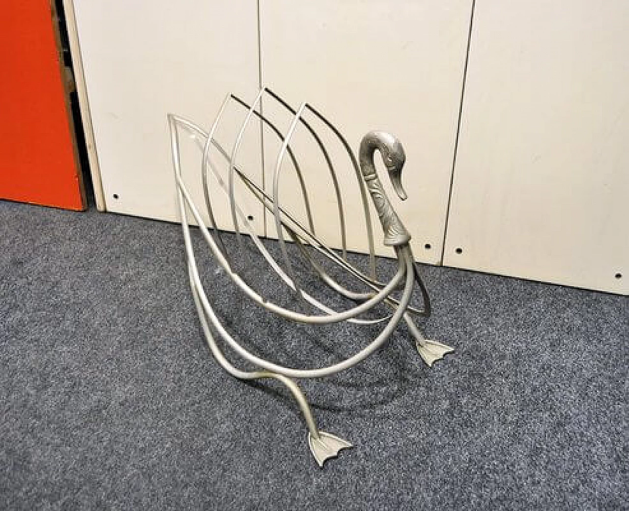 Nickel-plated brass swan magazine rack, 1970s 4