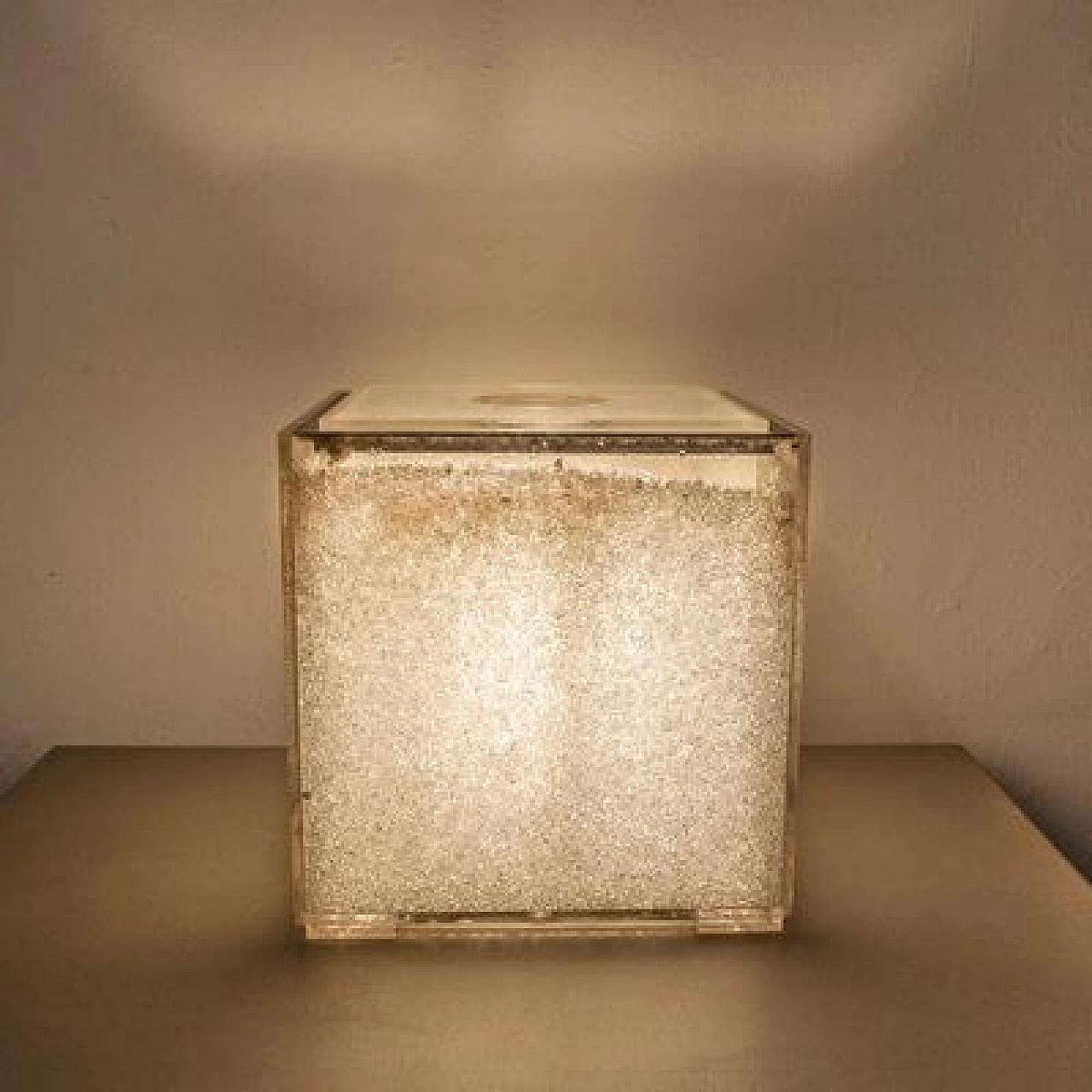 Lampada da tavolo cubica in vetro acrilico di Giorgetti e Sorgato per Studio SG, anni '70 2