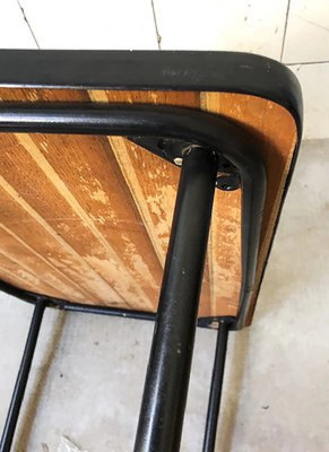 Coffee table with yellow formica top, 1950s 4