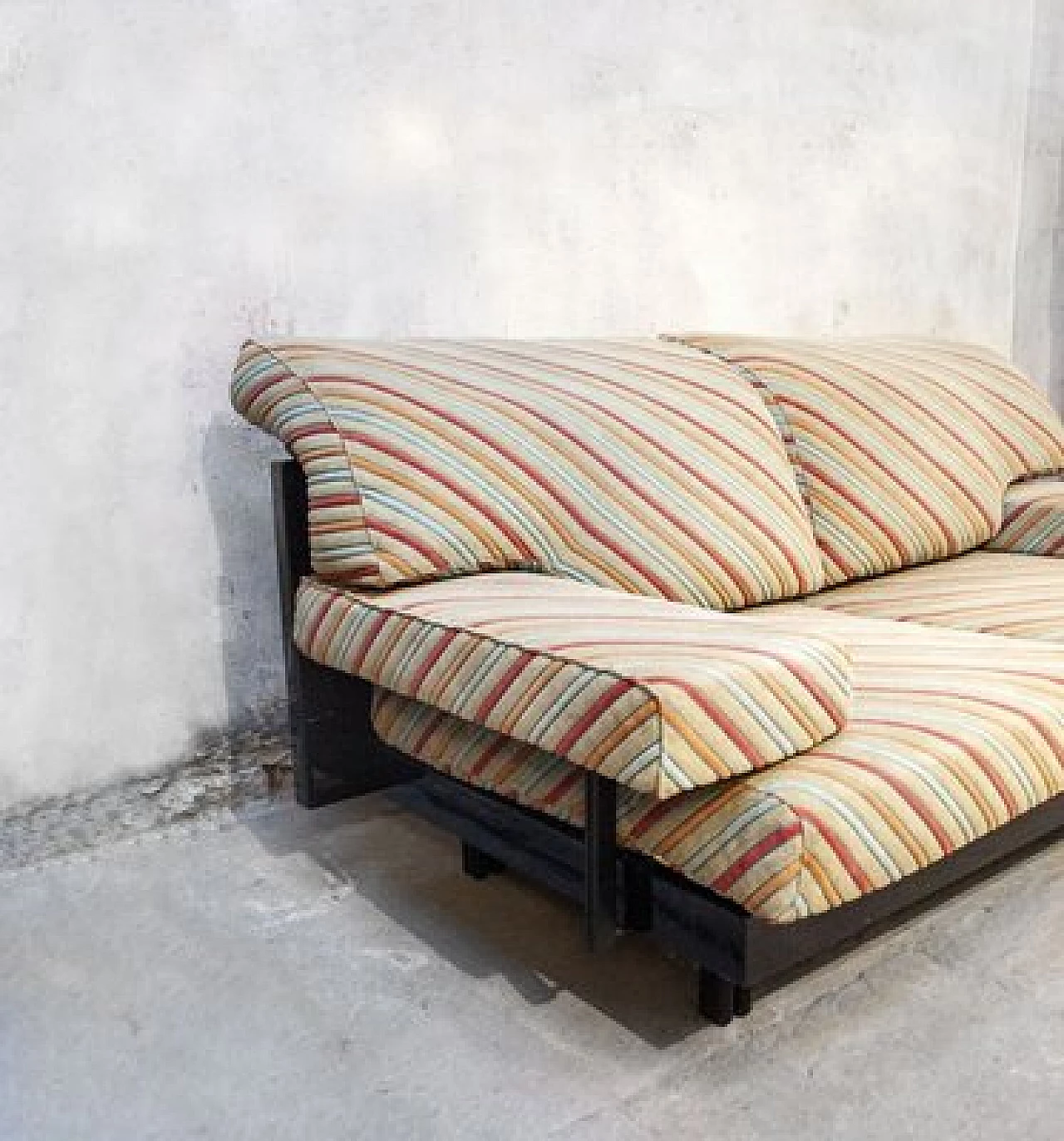 Sofa in Missoni fabric by Giovanni Offredi for Saporiti, 1970s 3