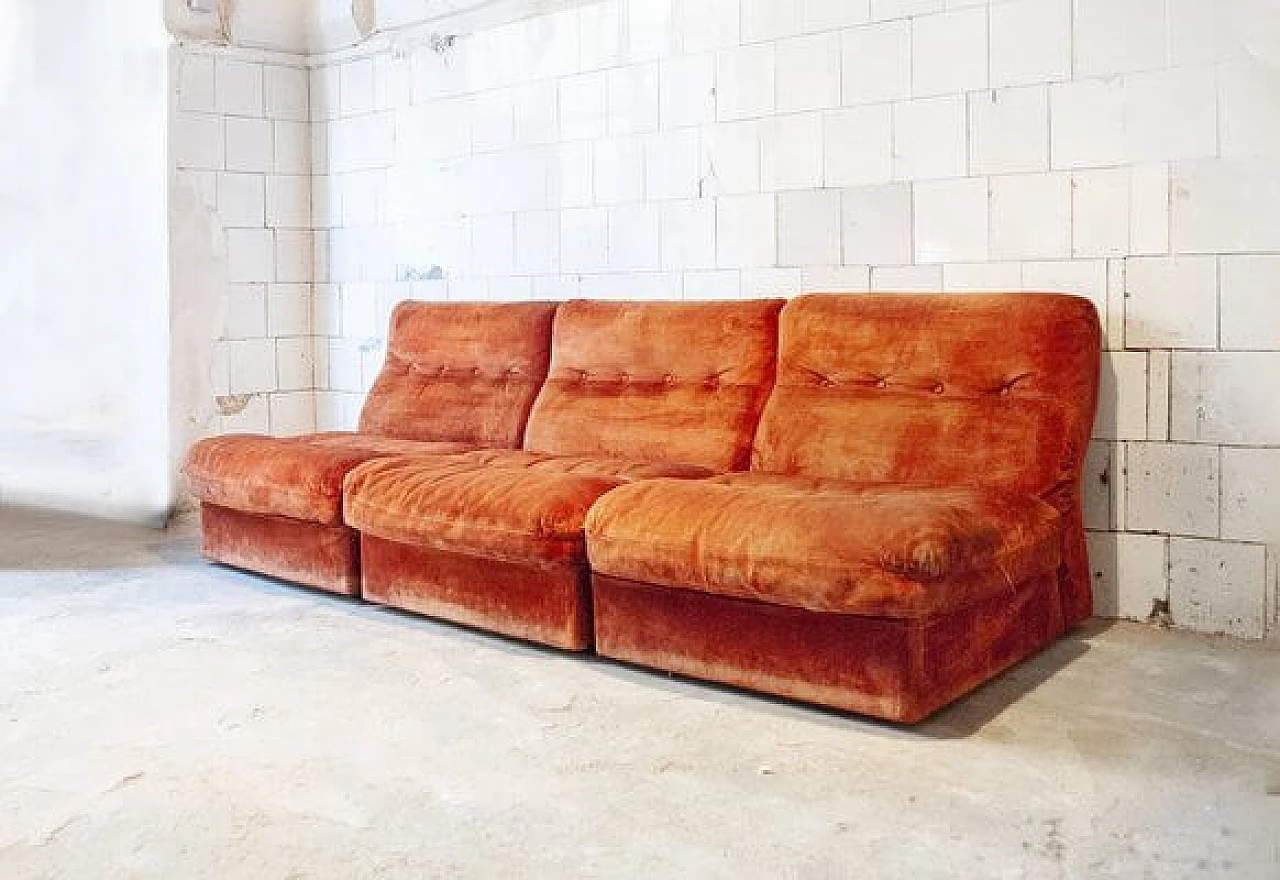 3 divani in camoscio arancione di Antonello Mosca per Cinova, anni '60 2