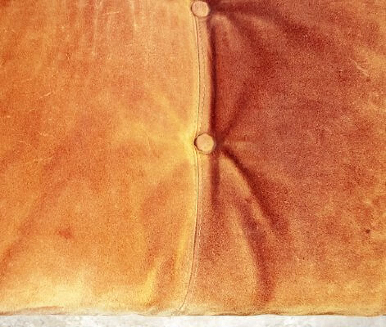 3 divani in camoscio arancione di Antonello Mosca per Cinova, anni '60 10