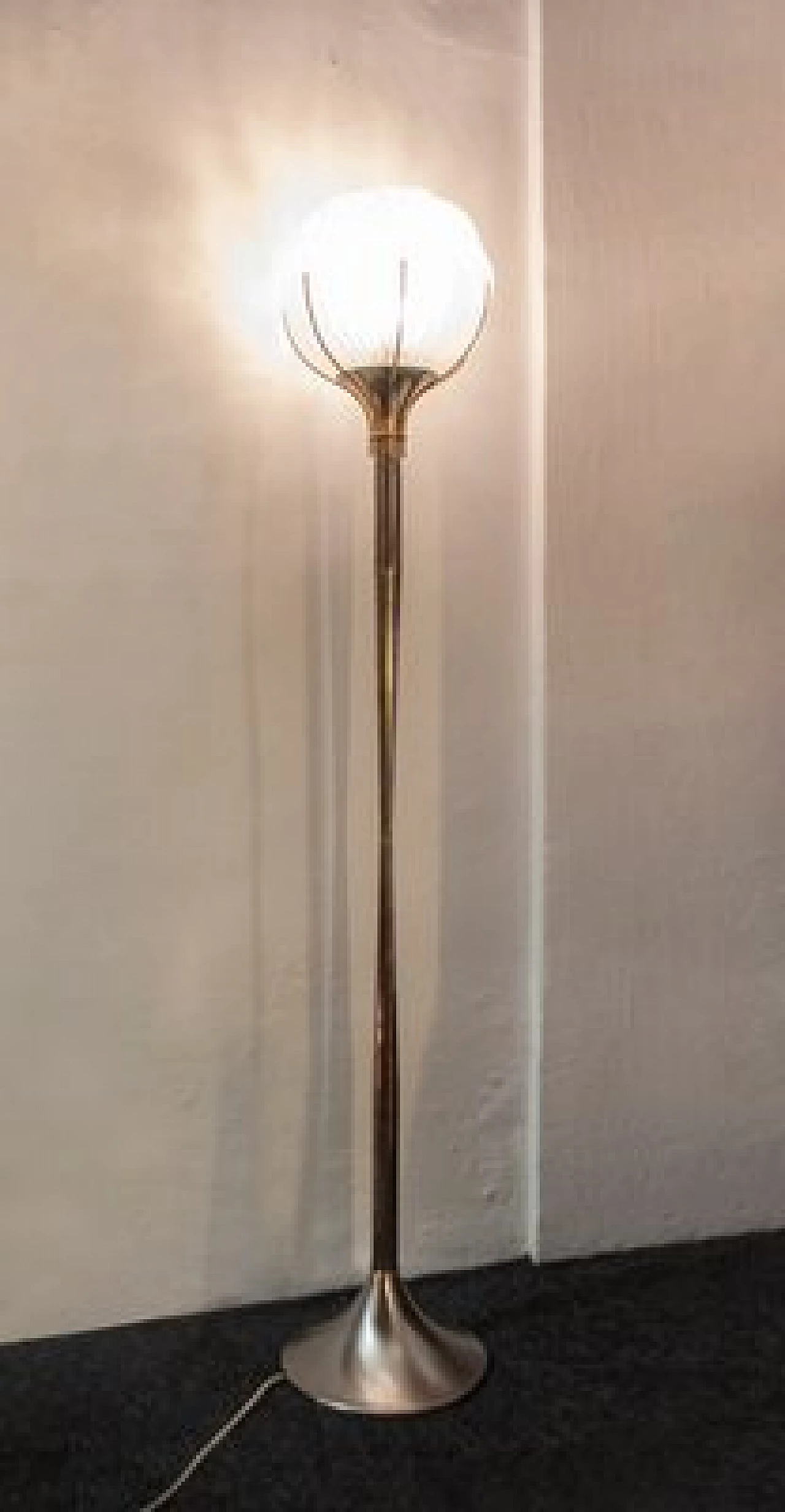 Brass and glass floor lamp by Angelo Brotto for Esperia, 1960s 2