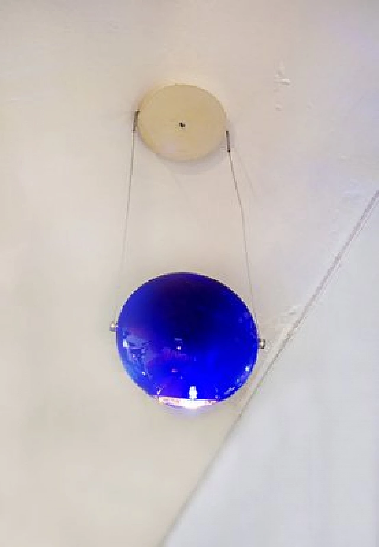 Lampada da soffitto blu in vetro di Saporiti, anni '80 2