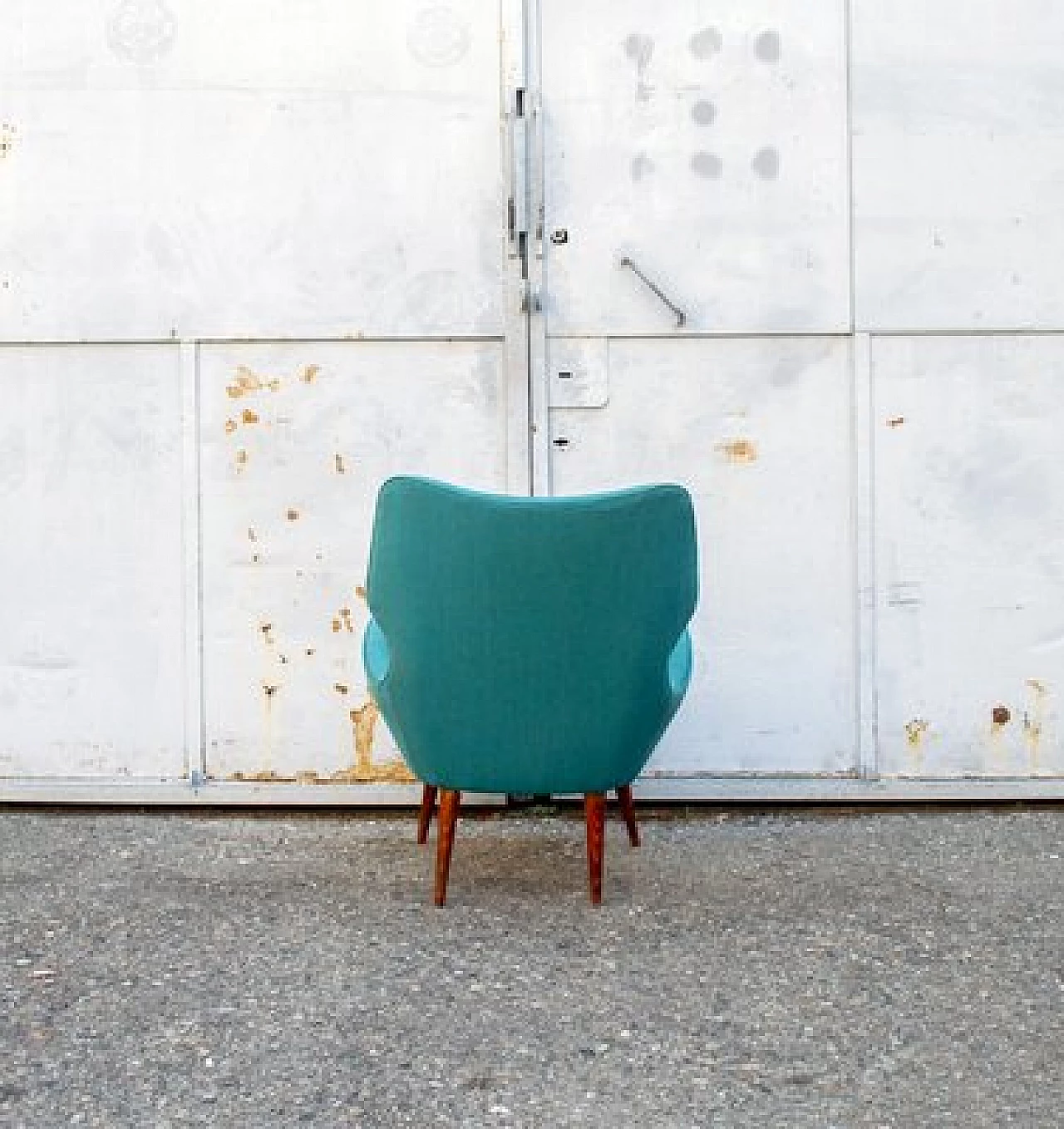 Pair of armchairs with wooden structure and padded seats, 1950s 4