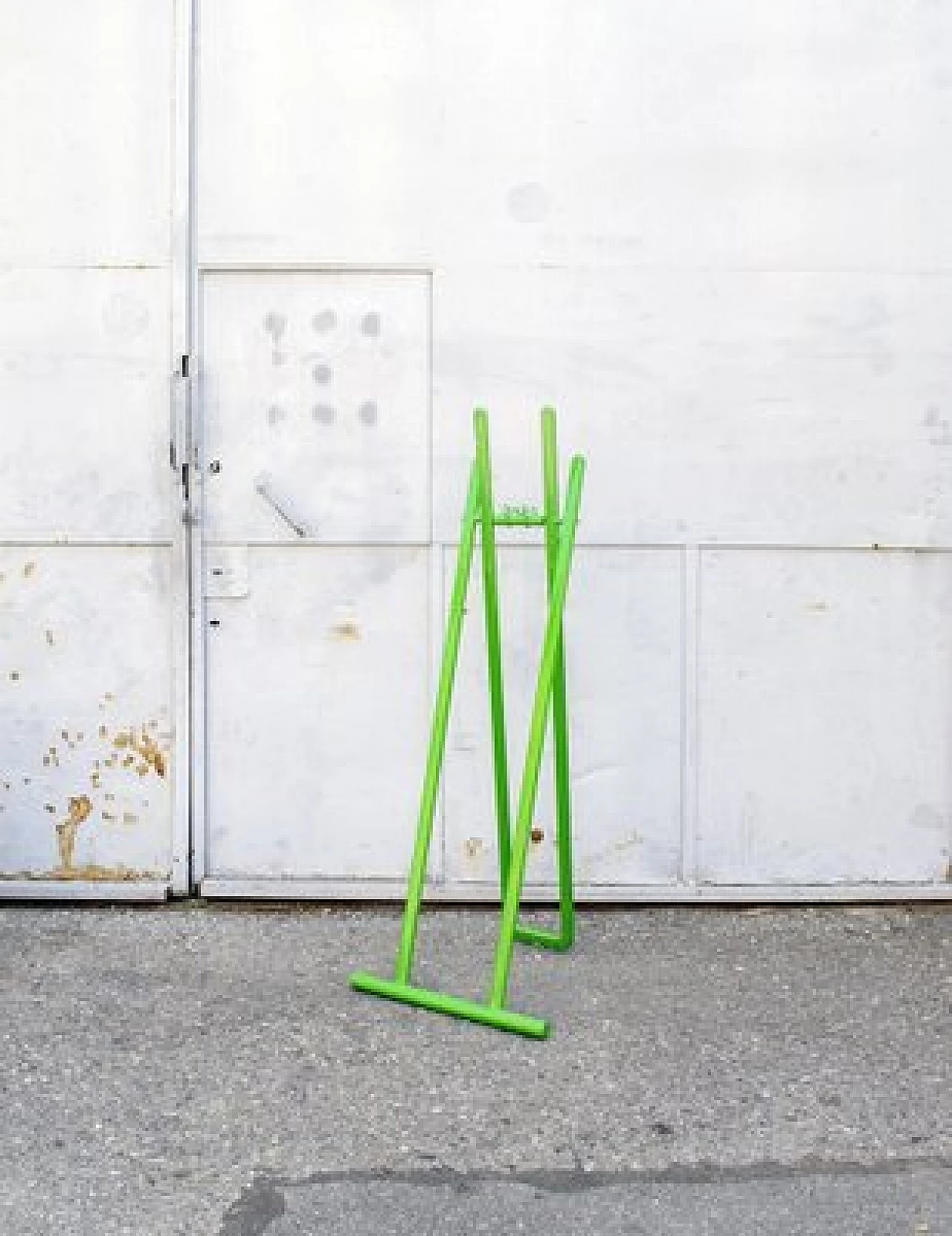 Clothes stand in green metal, 1970s 1