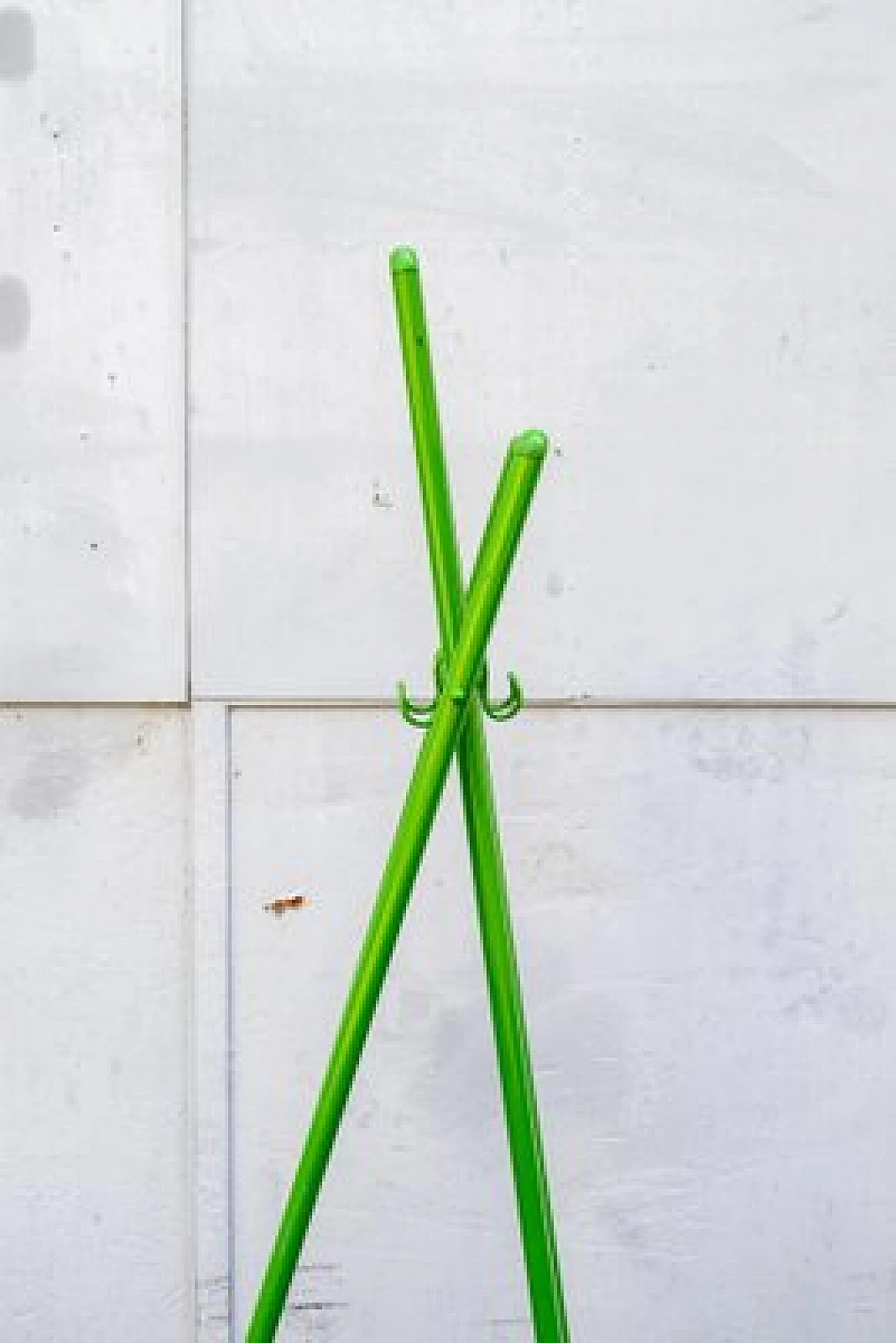 Clothes stand in green metal, 1970s 4