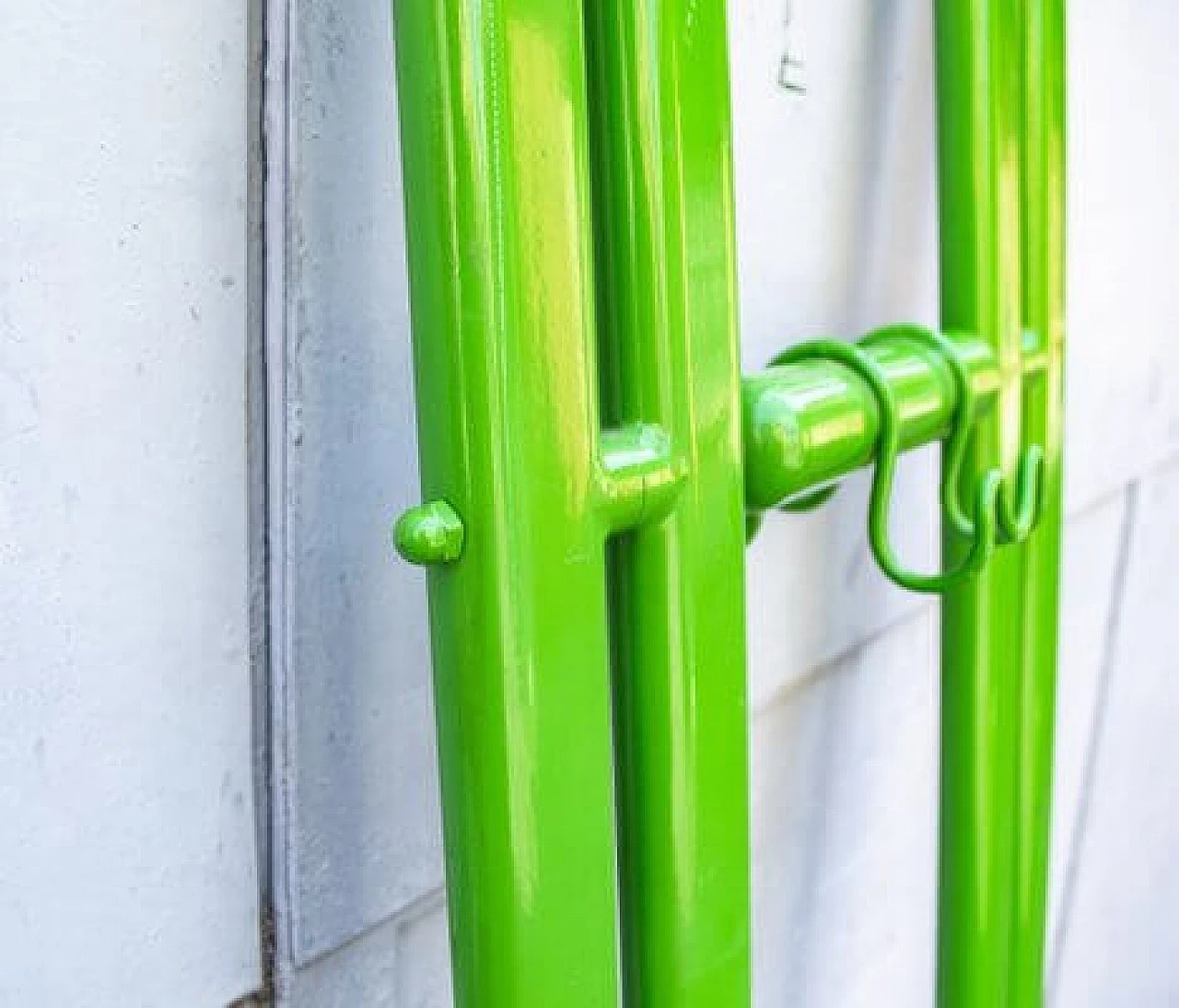 Clothes stand in green metal, 1970s 5