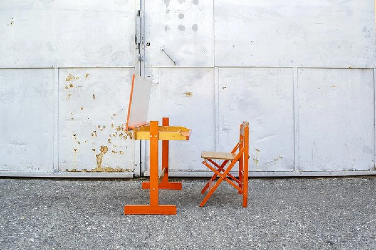 Children's desk and folding chair in Fratelli Reguitti's style, 1950s 4