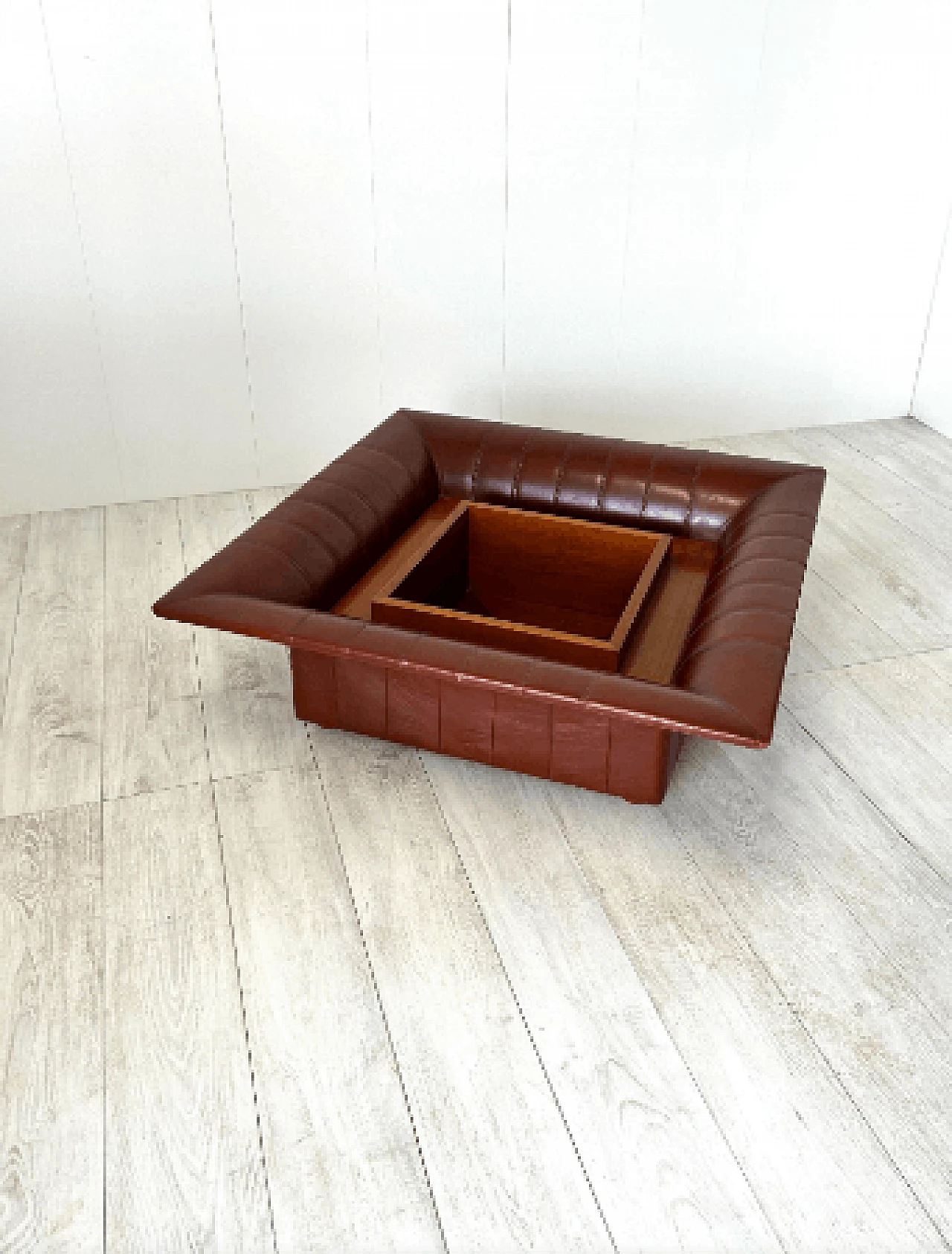 Wood and leather coffee table by Poltrona Frau, 1980s 5