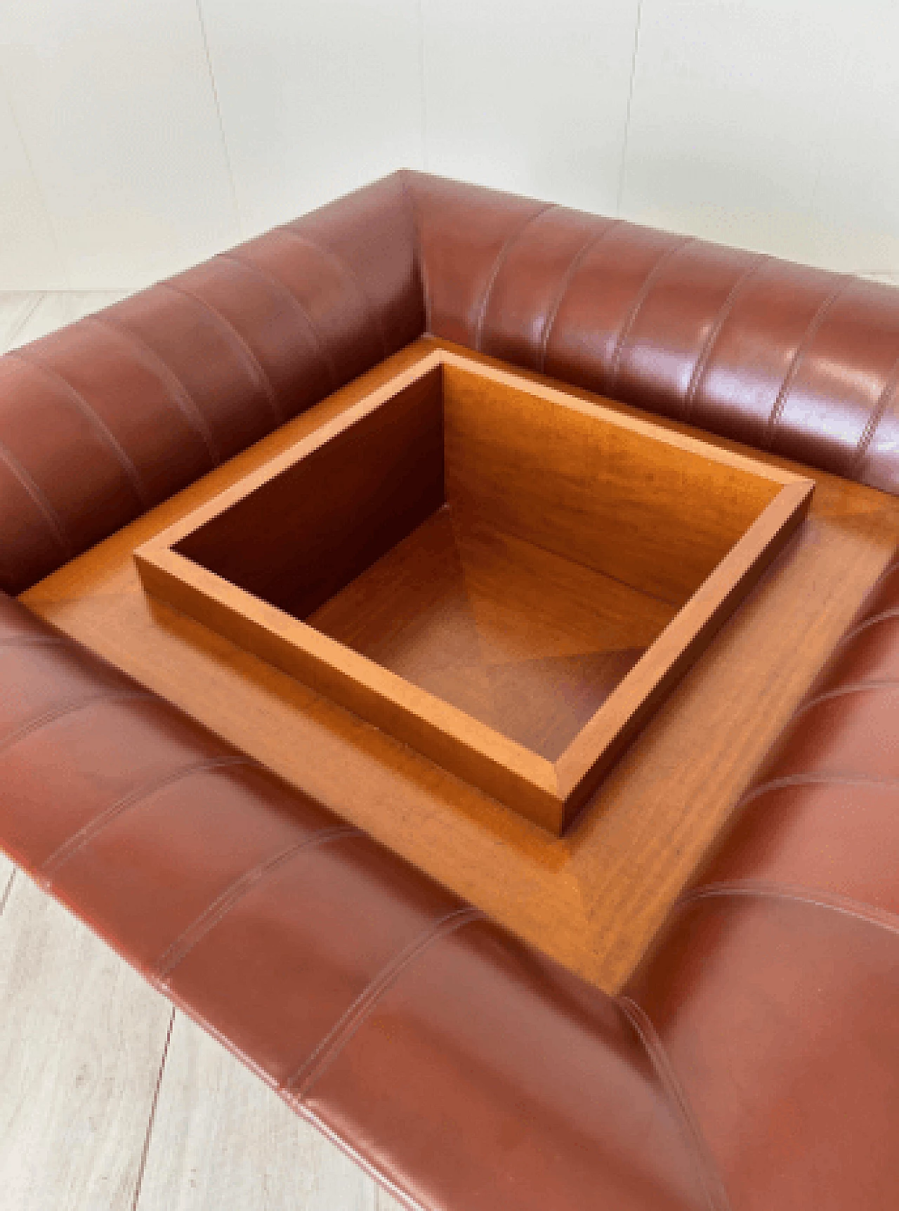 Wood and leather coffee table by Poltrona Frau, 1980s 7