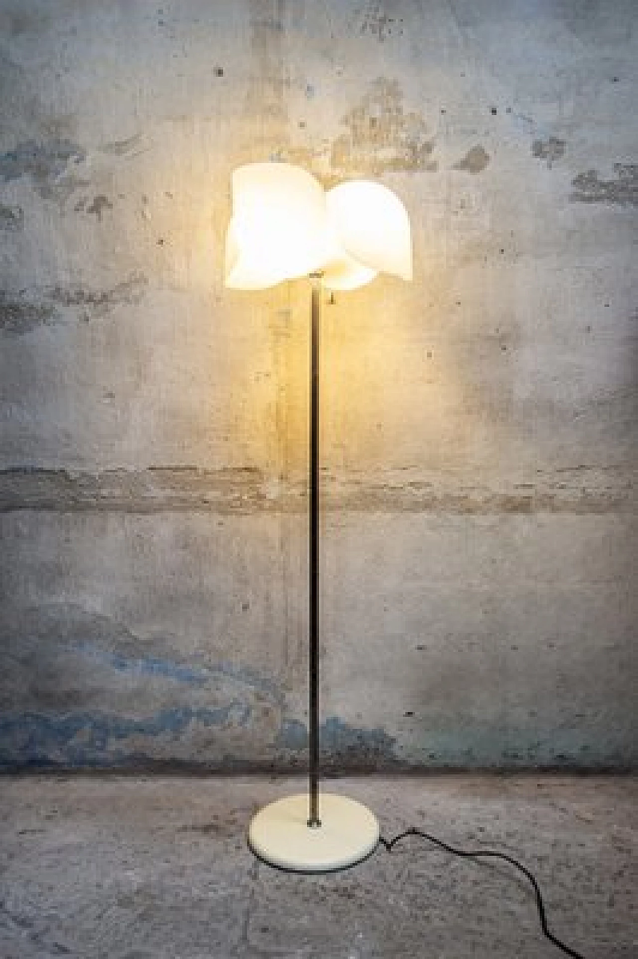 Lampada da terra Dafne di Olaf von Bohr per Artemide, 1972 3