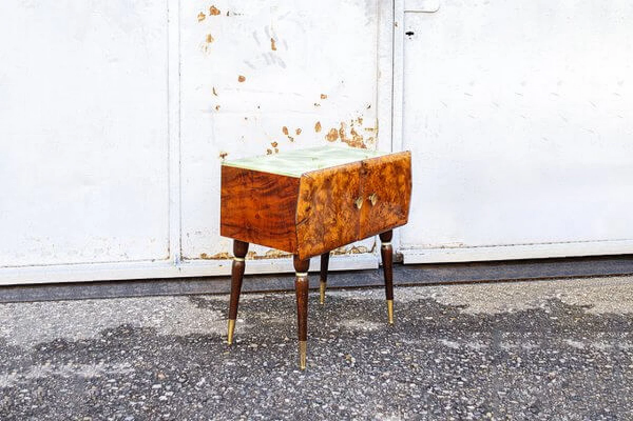 Pair of burl and glass bedside tables, Italy, 1950s 3