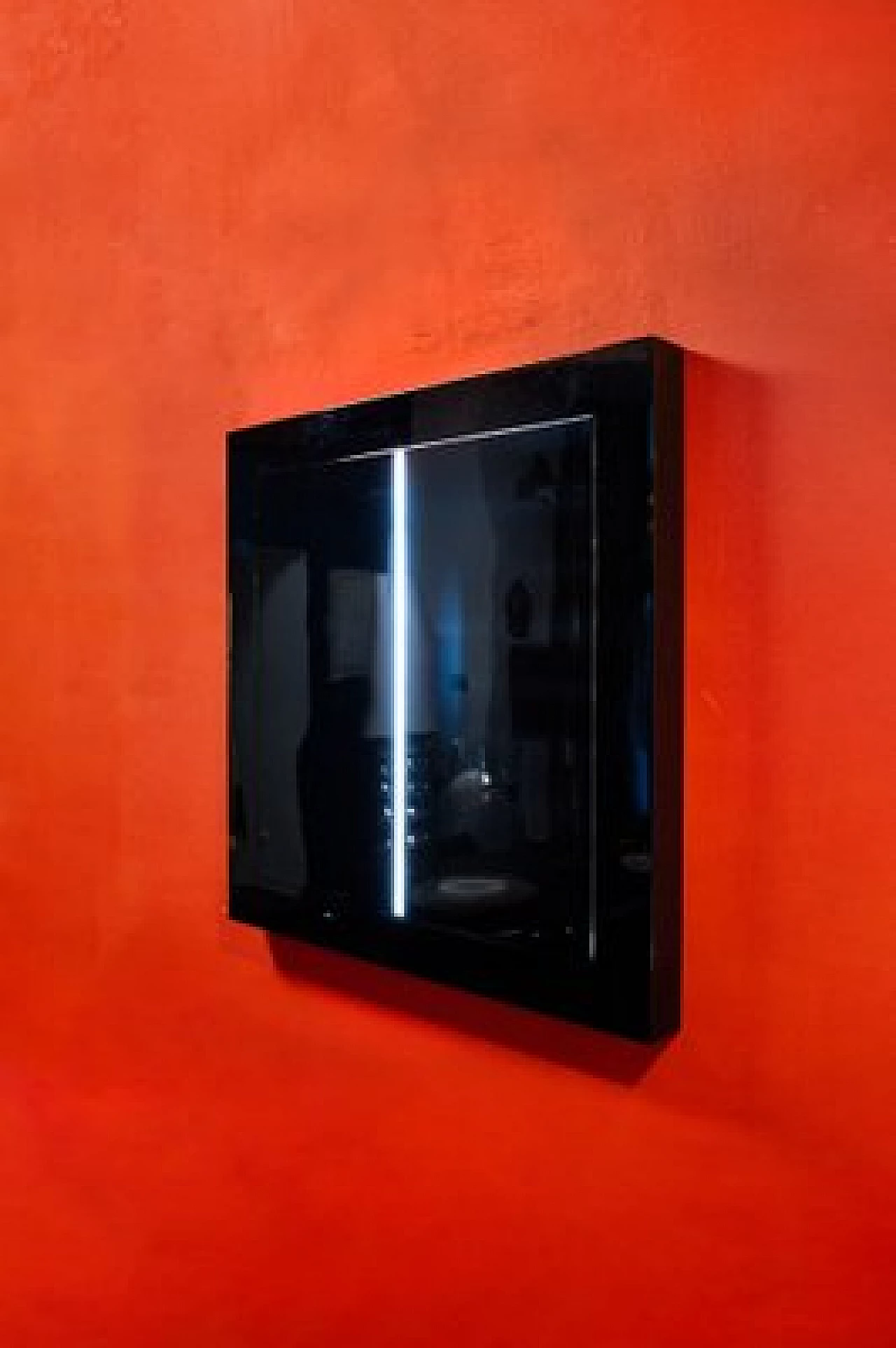 Beppe Sesia, Light on Black Wall, scultura luminosa in acciaio e metacrilato, 1971 3