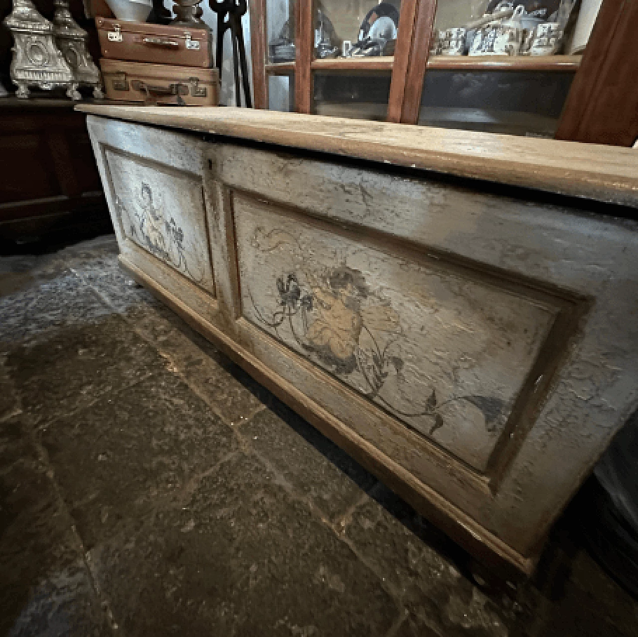 Sicilian lacquered wood wedding trousseau chest, 19th century 9