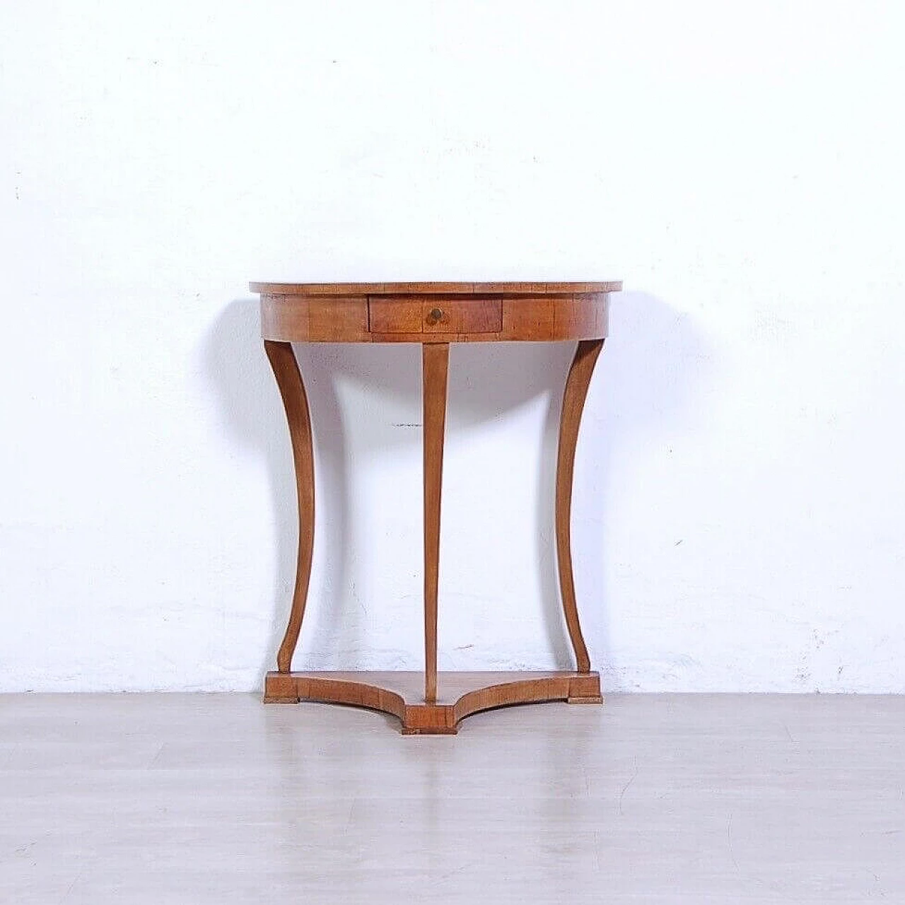 Walnut-root crescent-shaped console table with sabre legs, early 20th century 3