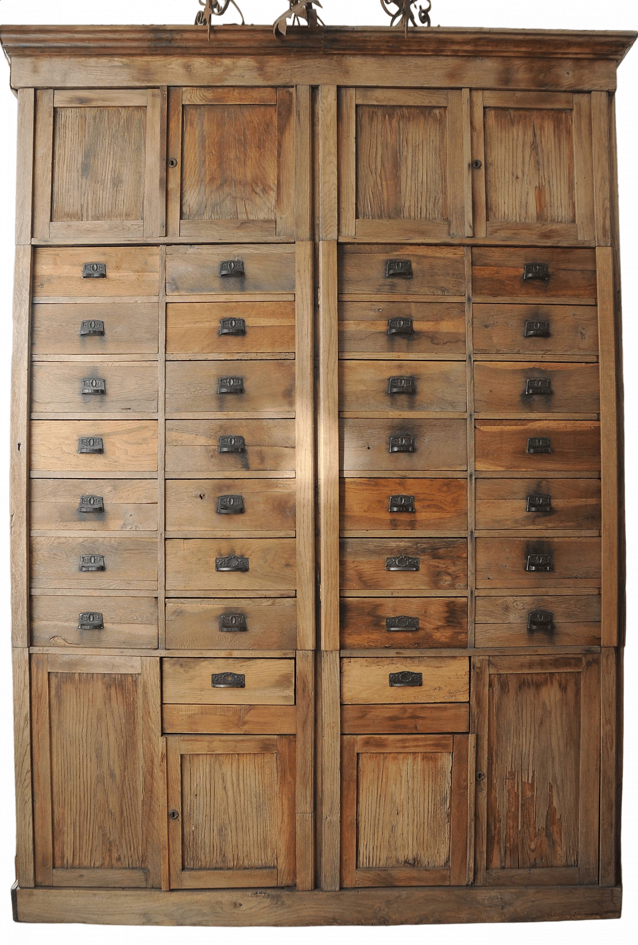 Liberty style oak storage chest of drawers, 1930s 17