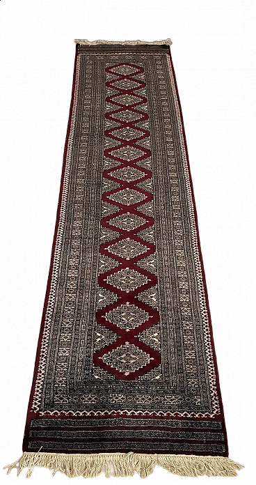 Bukara Pakistani carpet in pure wool, 1980s