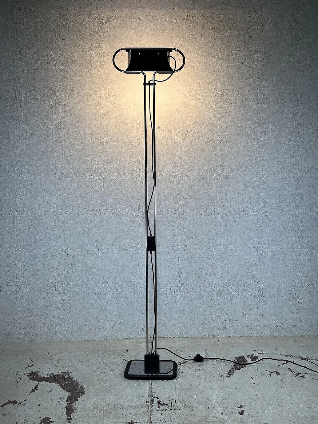 Steel and black varnished metal adjustable floor lamp, 1980s 13