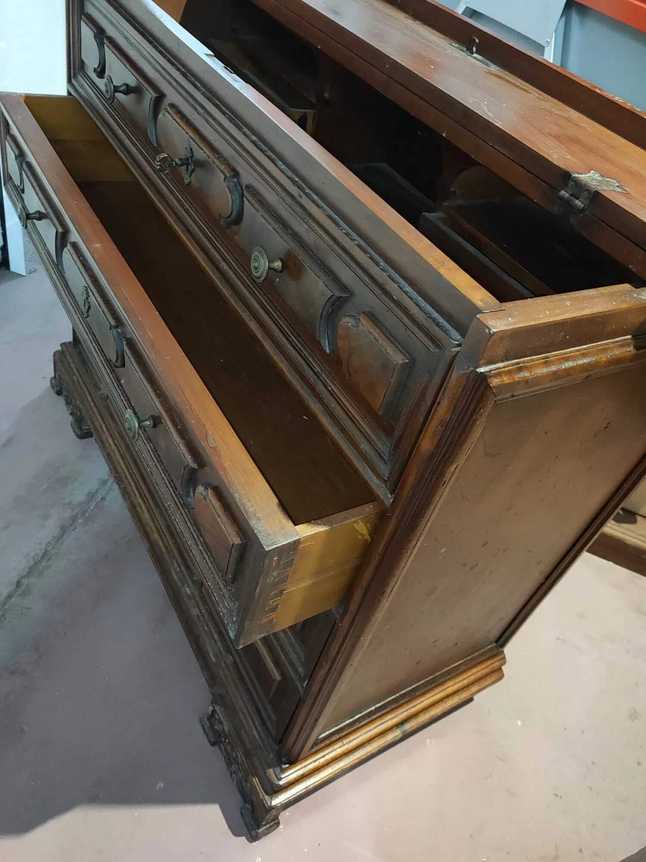 Bergamo Baroque style solid walnut flap desk, 1960s 3