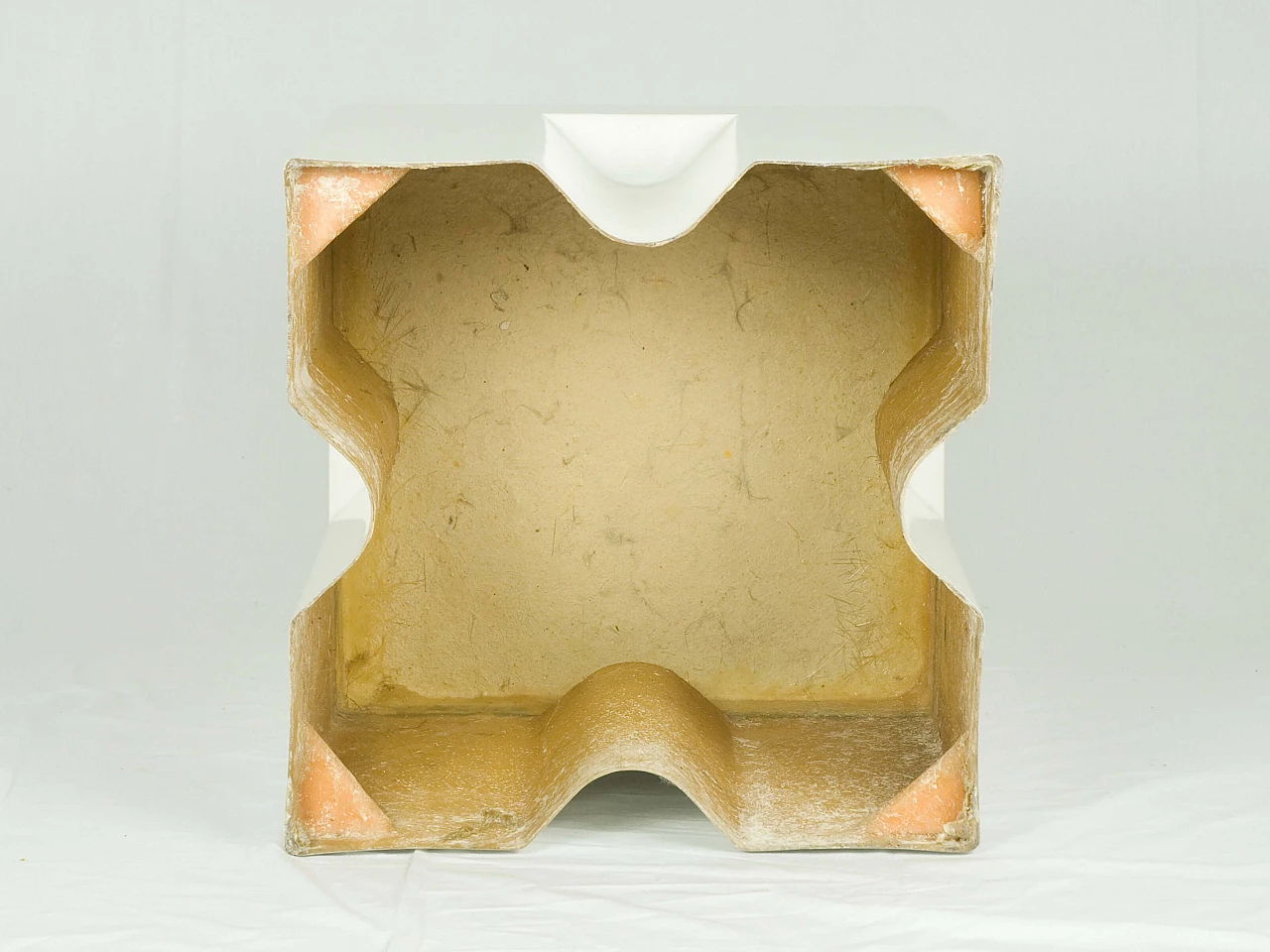 Cubic fiberglass coffee table by Gruppo Strum, 1970s 6