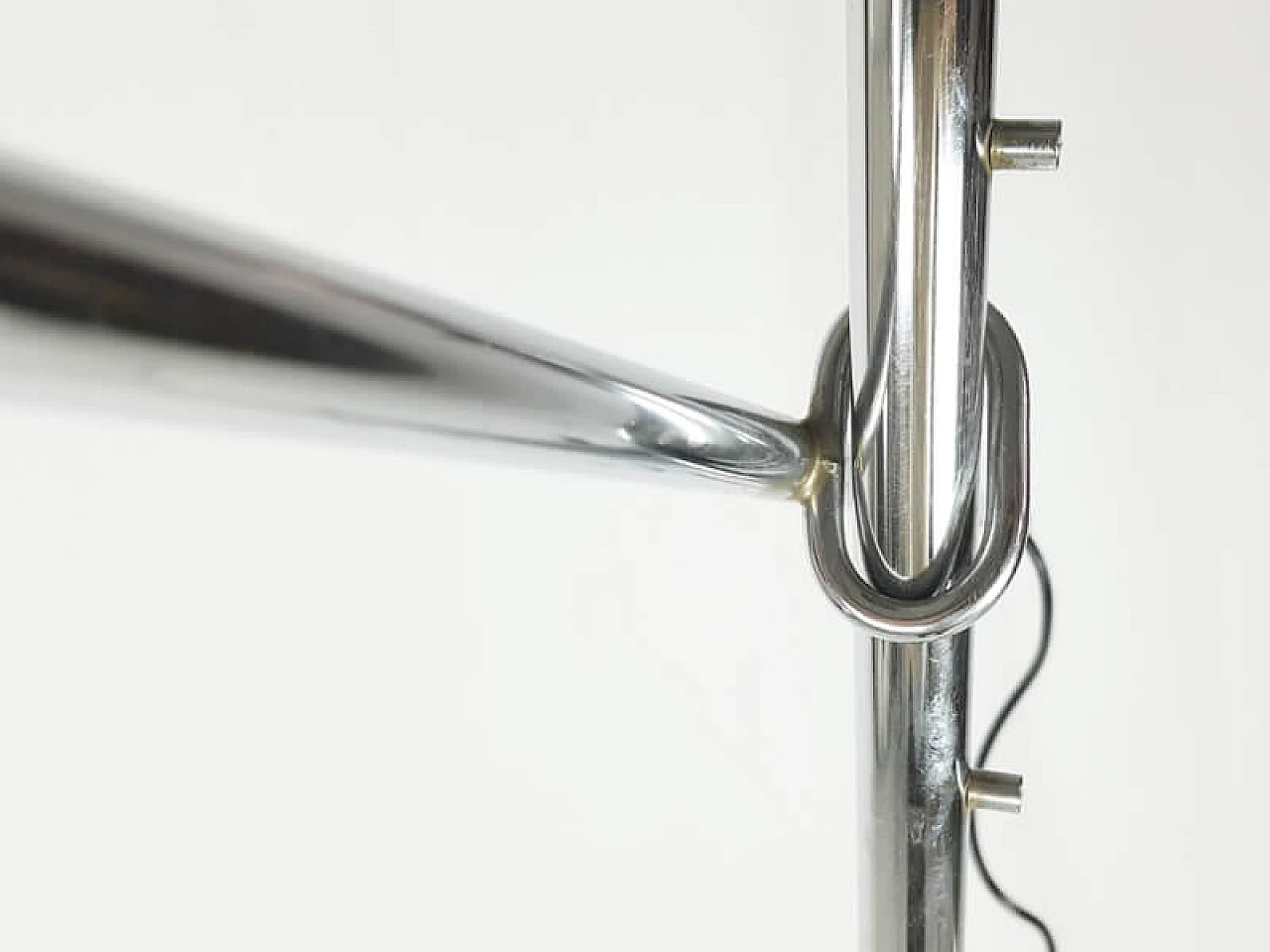 Chrome-plated metal floor lamp with marble base, 1960s 8