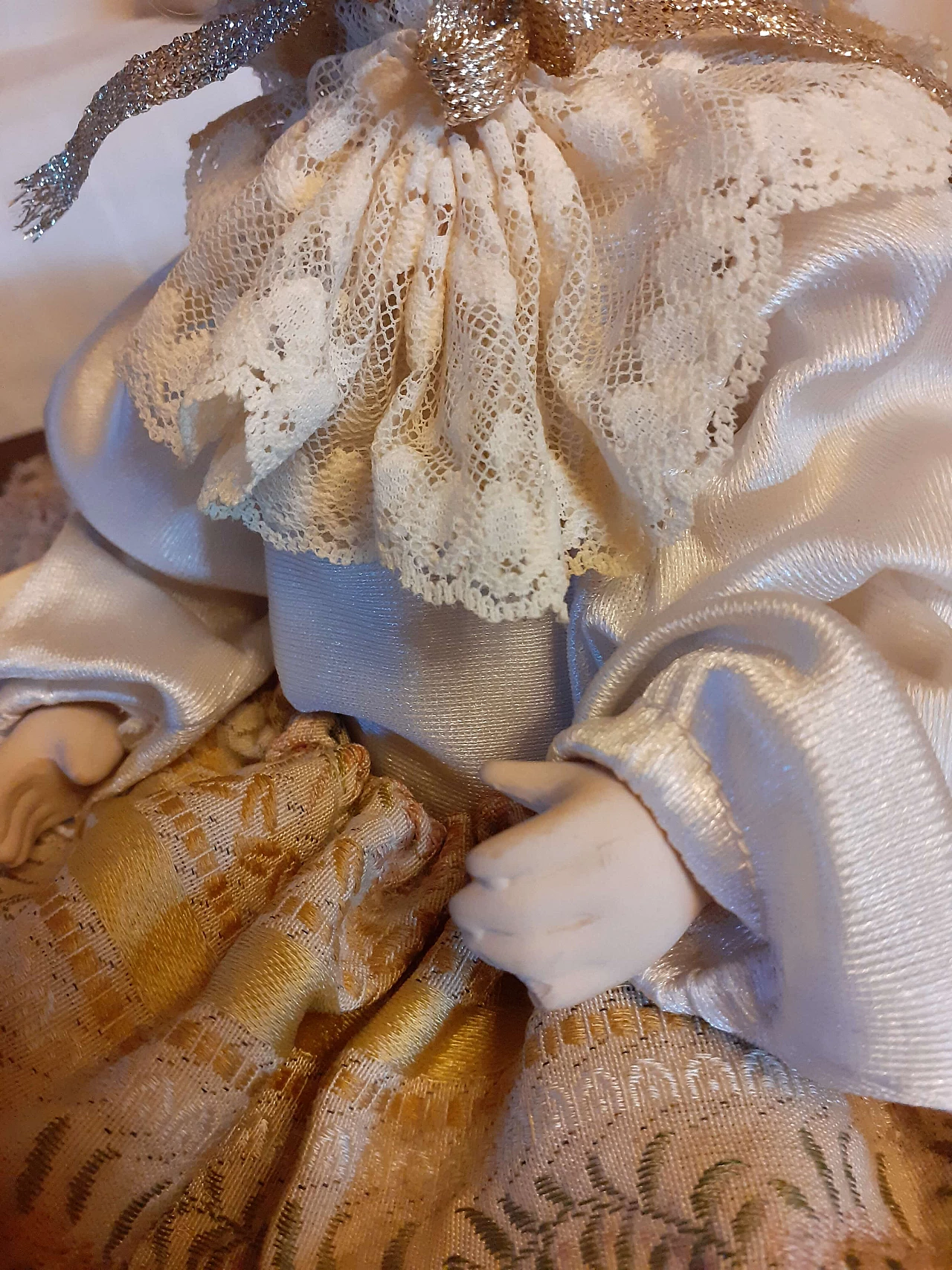 Capodimonte ceramic and fabric doll, 1980s 14