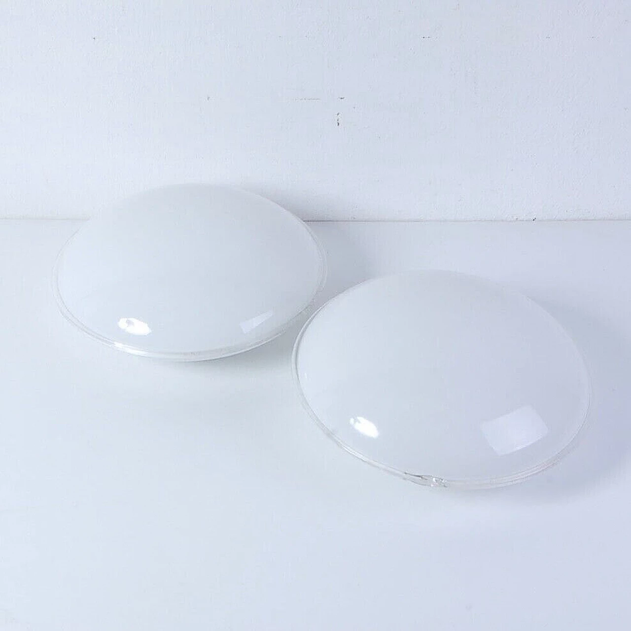 Pair of white Murano glass ceiling lights, 1970s 1