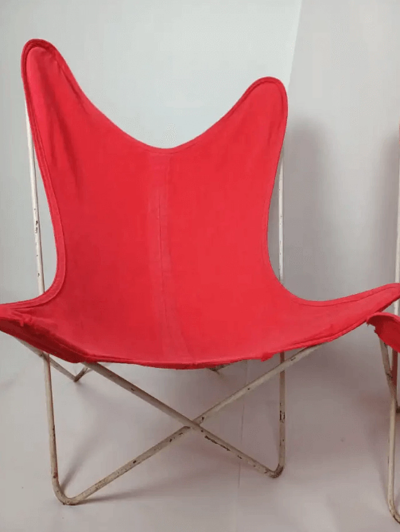 Pair of iron and fabric Butterfly chairs, 1970s 1