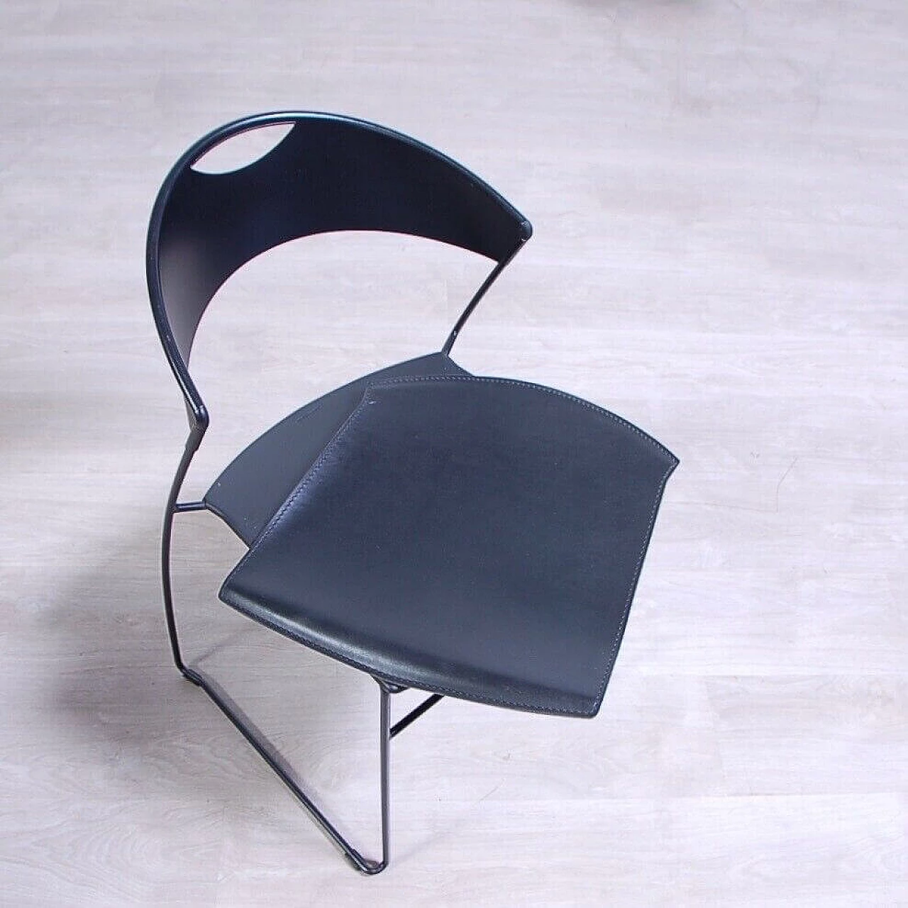 6 Black Juliette 601 chairs by Hannes Wettstein for Baleri, 1980s 8