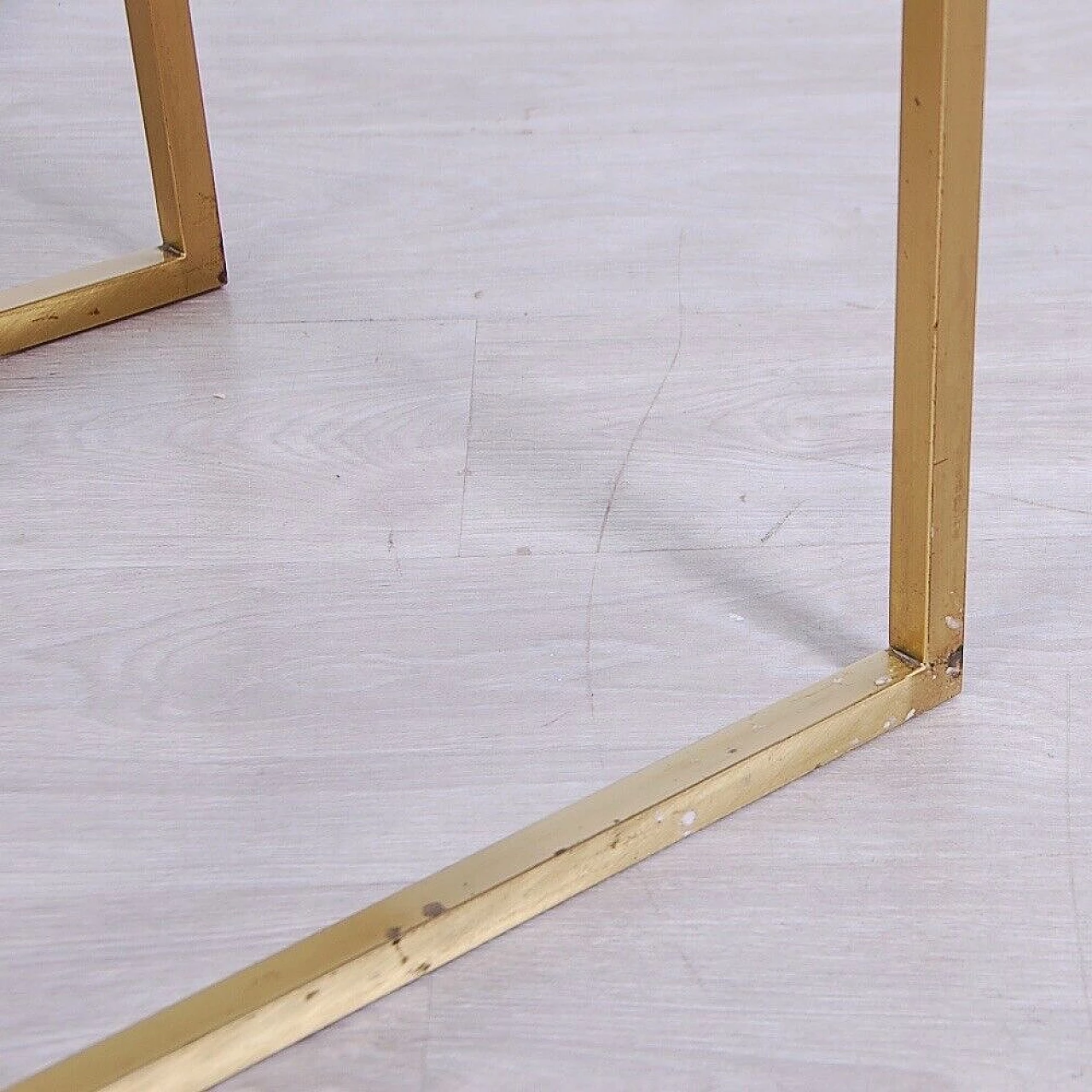 3 Nest coffee tables in brass and smoked glass, 1970s 10