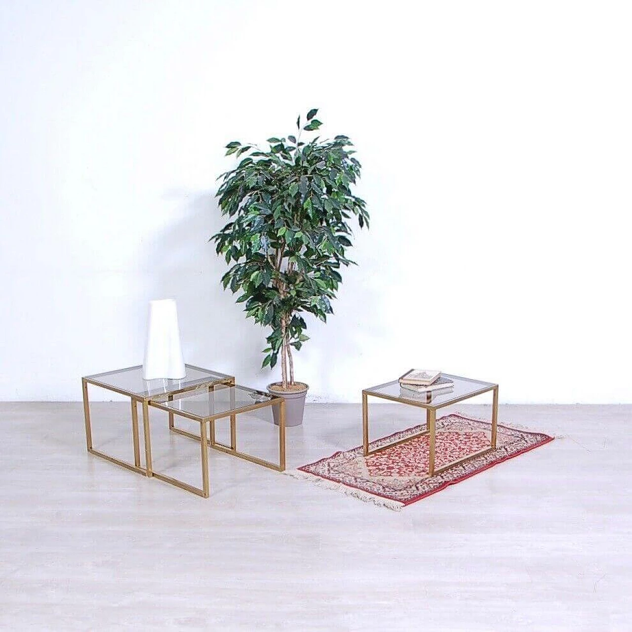 3 Nest coffee tables in brass and smoked glass, 1970s 16