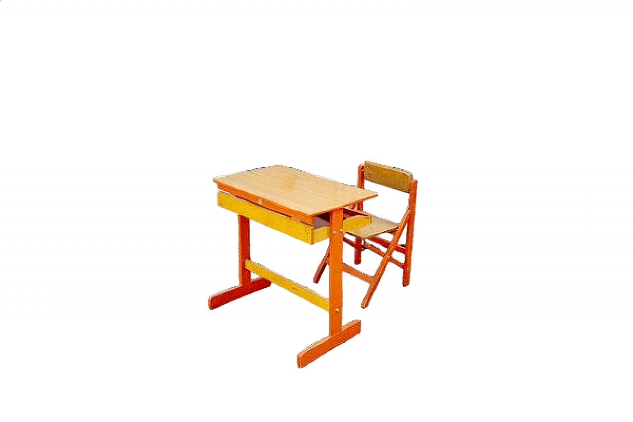 Children's desk and folding chair in Fratelli Reguitti's style, 1950s 10