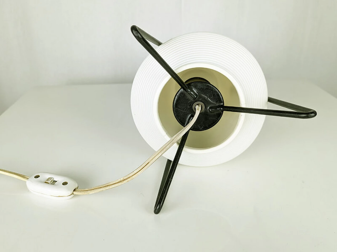 Plastic and metal table lamp, 1960s 3