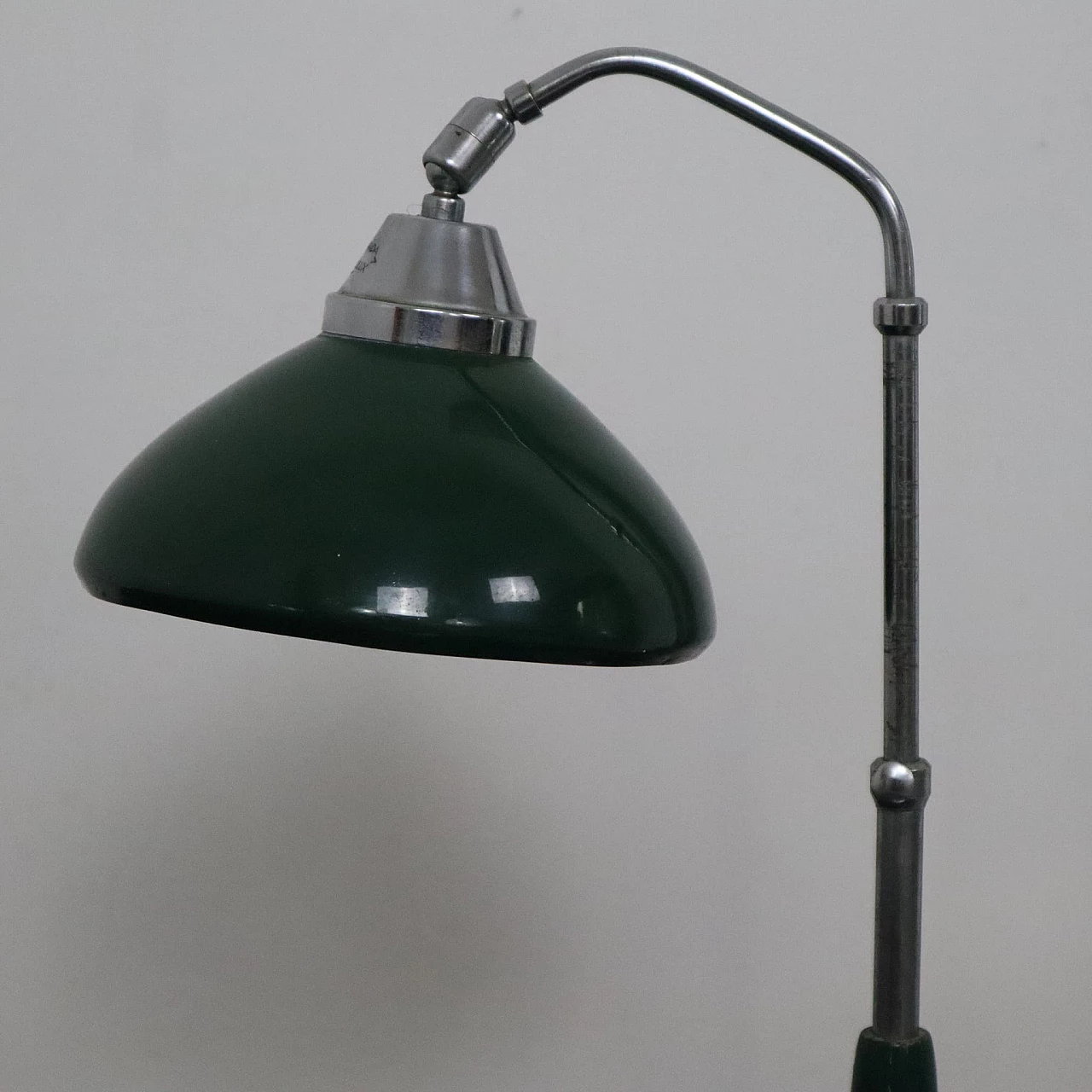 Lampada da tavolo con parti nichelate di Lariolux, anni '30 2